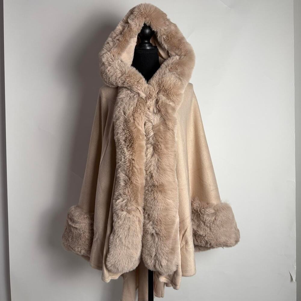 NWT Old Hollywood Style Creamy Taupe Pink Faux Fur Swing Coat - One Size